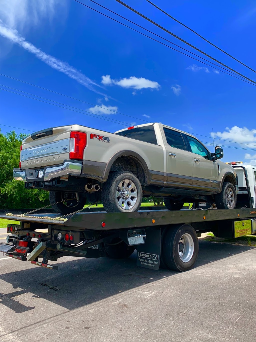 Espinal Towing Service | 16119 Wisteria Hill St, Houston, TX 77073, USA | Phone: (832) 781-7217