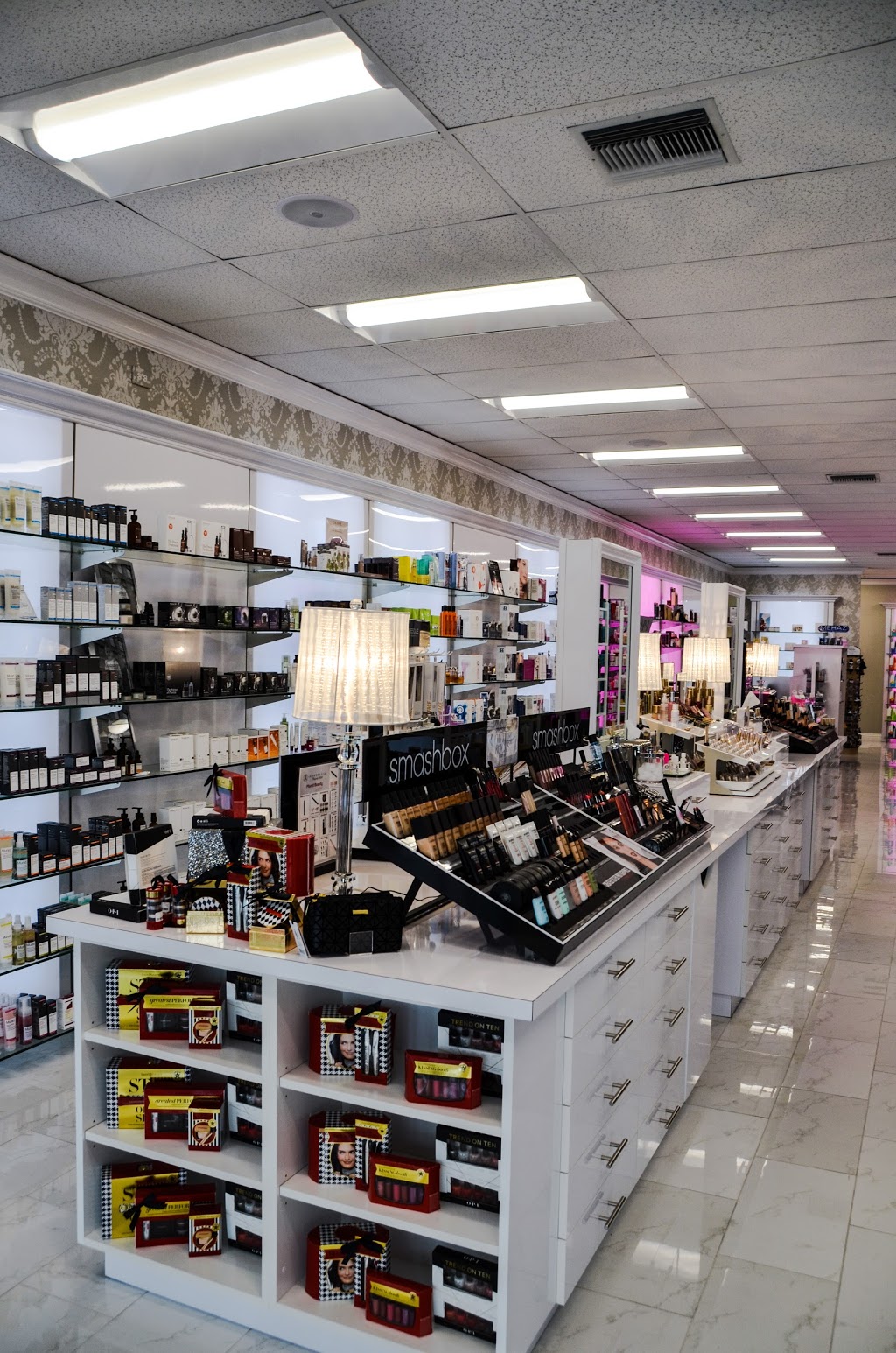 Planet Beauty Costa Mesa | 270 E 17th St #3a, Costa Mesa, CA 92627, USA | Phone: (949) 558-2014