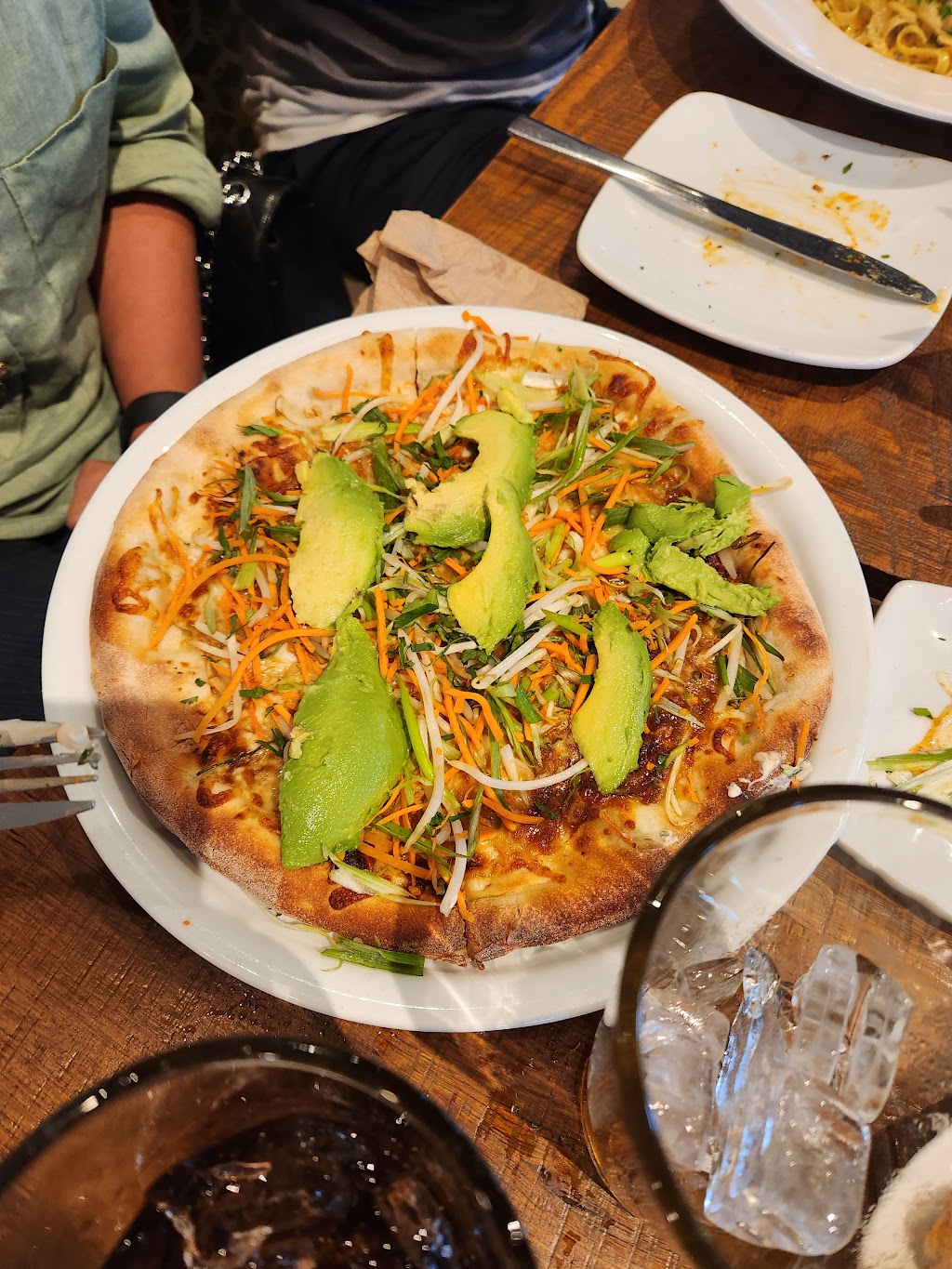 California Pizza Kitchen at Walnut Creek | 1325 S Main St, Walnut Creek, CA 94596, USA | Phone: (925) 938-0720