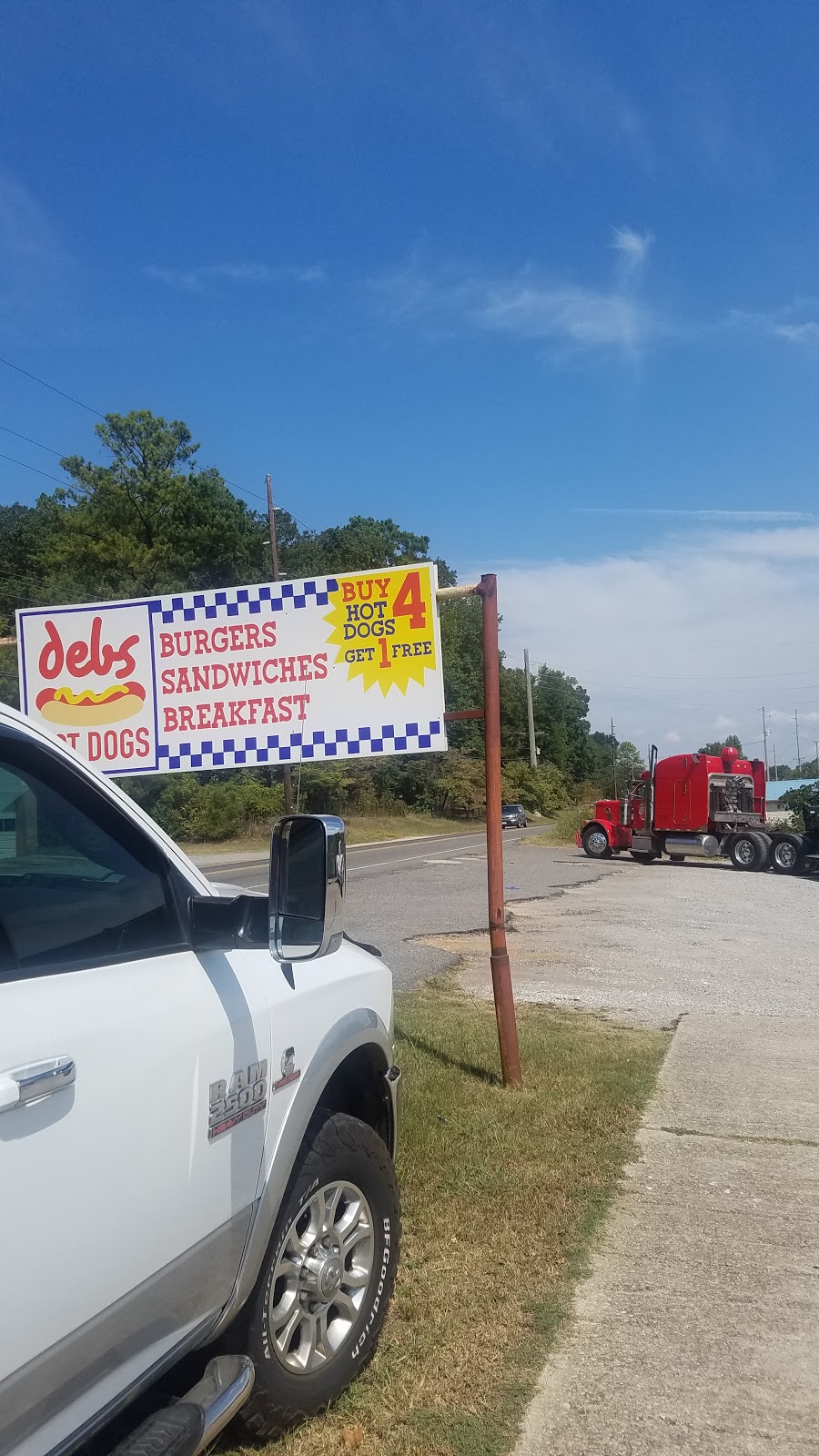 Debs Hot Dogs | 1395 4th Ave SW, Bessemer, AL 35022, USA | Phone: (205) 424-7600