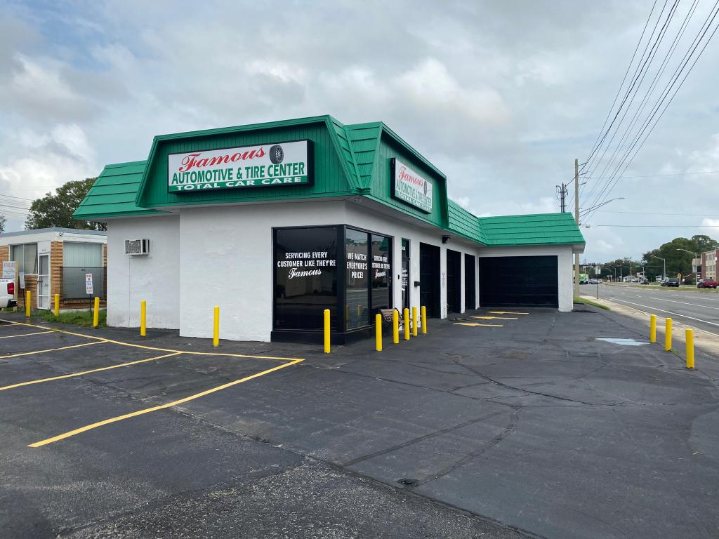 Famous Quick Lube (featuring Castrol & Valvoline) | 634 Blanding Blvd, Orange Park, FL 32073 | Phone: (904) 644-7216