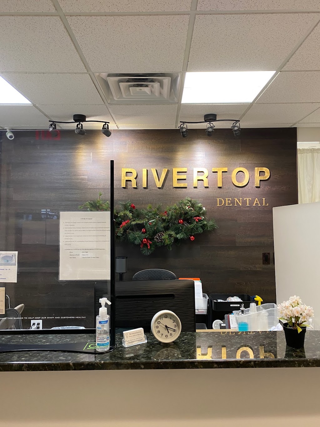 Rivertop Dental Center of Family & Implant Dentistry | 383 Kinderkamack Rd, Oradell, NJ 07649, USA | Phone: (201) 267-6252