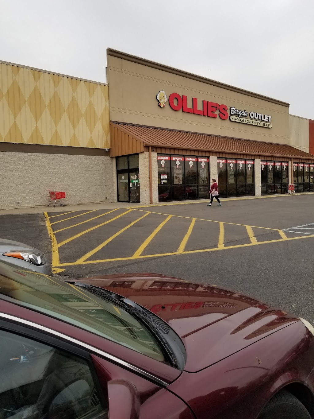 Ollies Bargain Outlet | 5131 Glencrossing Way, Cincinnati, OH 45238, USA | Phone: (513) 451-2400