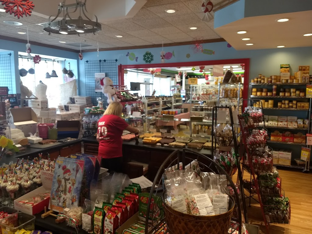 Chefs Shoppe | Schnuck, s Plaza, 2584, 2320 Troy Rd, Edwardsville, IL 62025, USA | Phone: (618) 659-9840