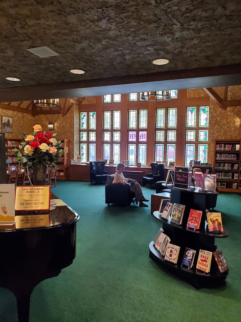 The Wagnalls Memorial Library | 150 E Columbus St, Lithopolis, OH 43136, USA | Phone: (614) 837-4765