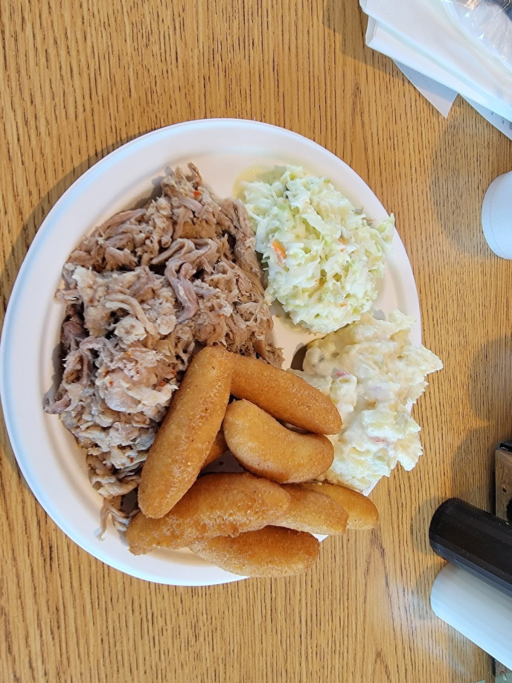 Smithfields Chicken N Bar-B-Q | Harnett Crossing, 2102 W Cumberland St, Dunn, NC 28334, USA | Phone: (910) 892-2693