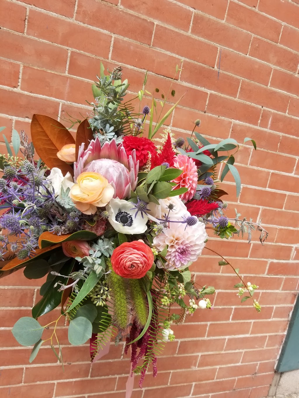 Snowberry Floral Co | 455 Channel Ct, Erie, CO 80516, USA | Phone: (303) 579-5438