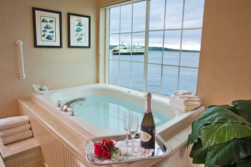 Silver Cloud Hotel - Mukilteo Waterfront | 718 Front St, Mukilteo, WA 98275, USA | Phone: (425) 423-8600