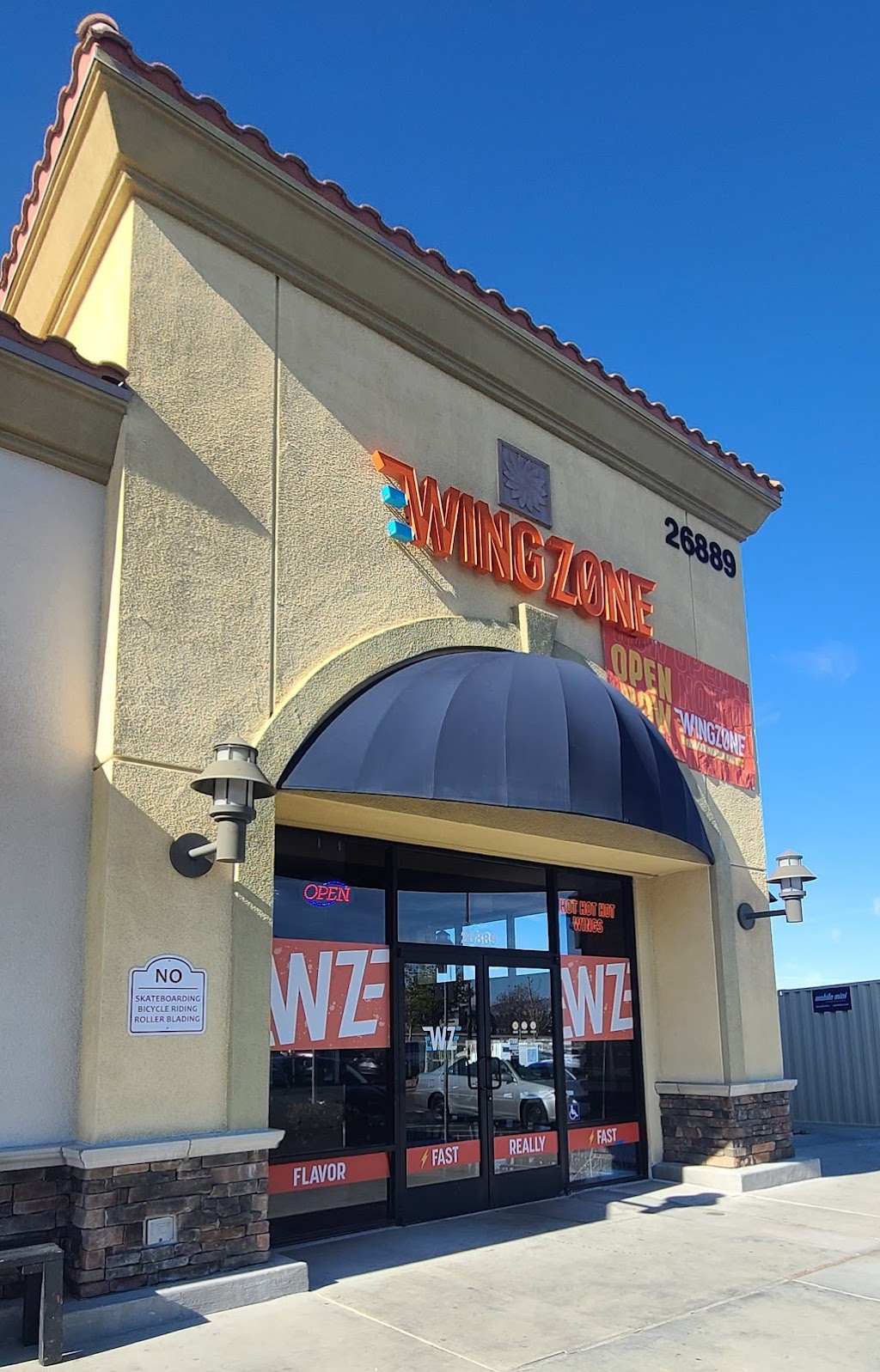 Wing Zone | 26889 Sierra Hwy, Santa Clarita, CA 91321, USA | Phone: (661) 542-7023