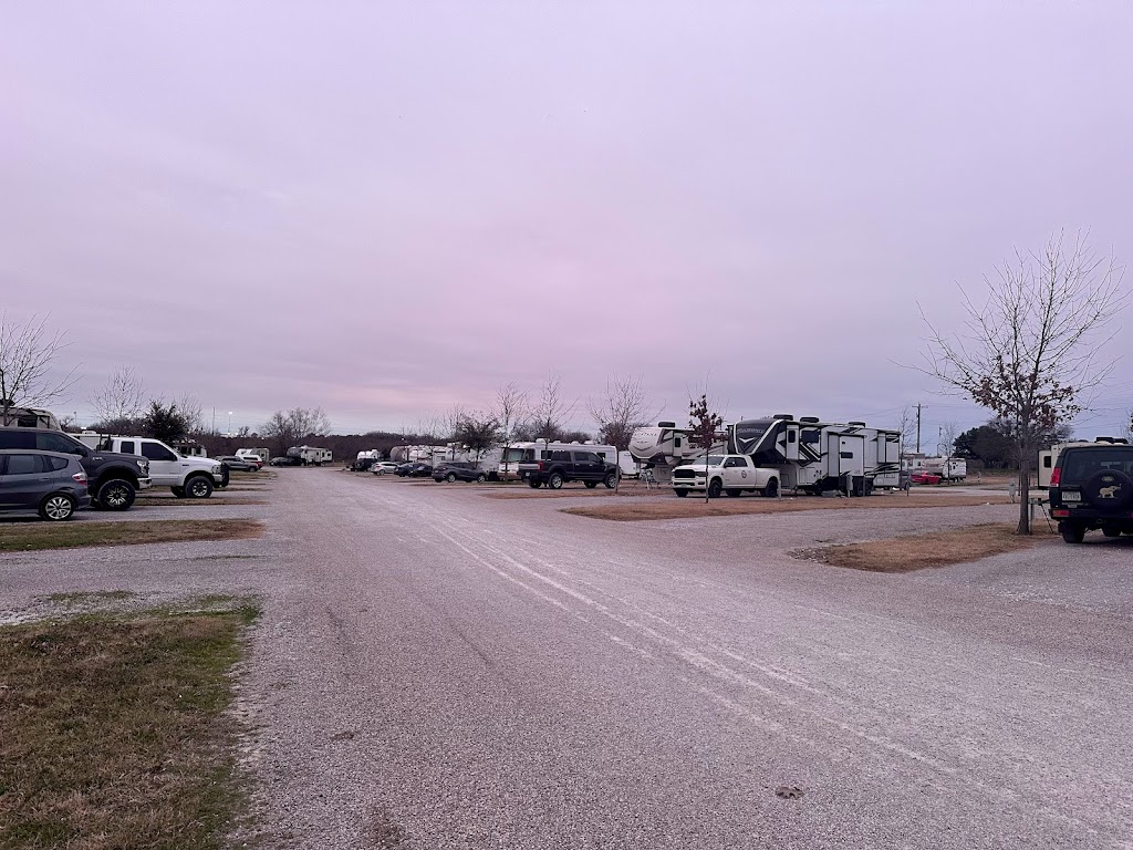 Westwood Too Rv Park | 899 Old Brock Rd, Weatherford, TX 76088, USA | Phone: (817) 683-4533