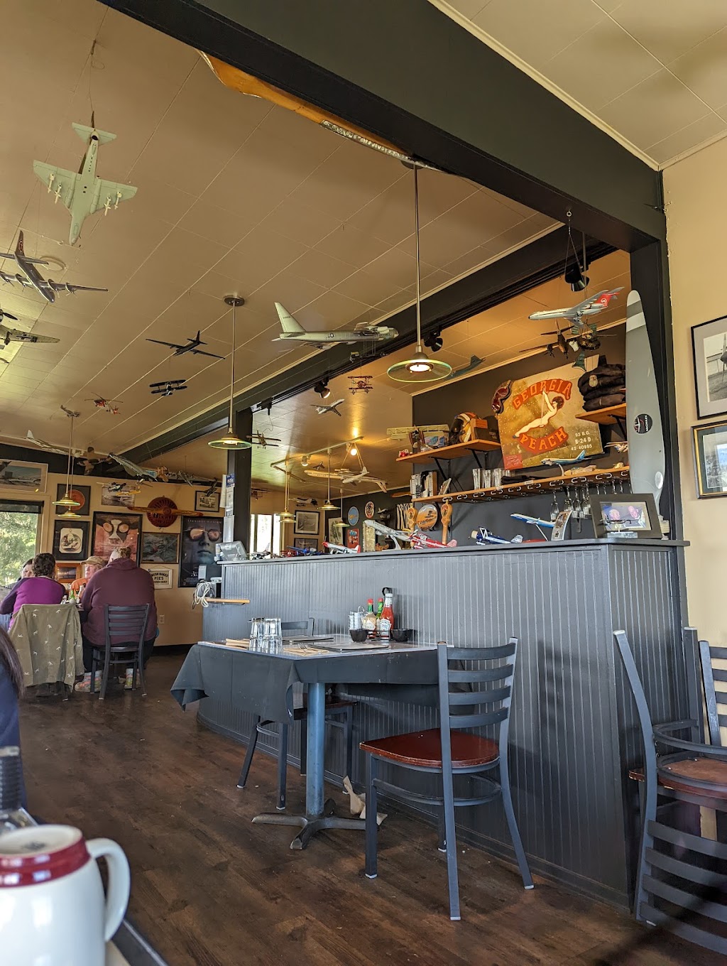 Spruce Goose Cafe | 302 Airport Rd, Port Townsend, WA 98368, USA | Phone: (360) 385-3185