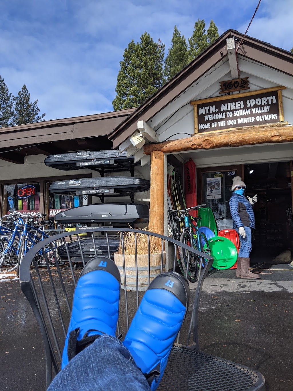 Mountain Mikes Sports | 1602 Olympic Vly Rd, Olympic Valley, CA 96146, USA | Phone: (530) 581-4707