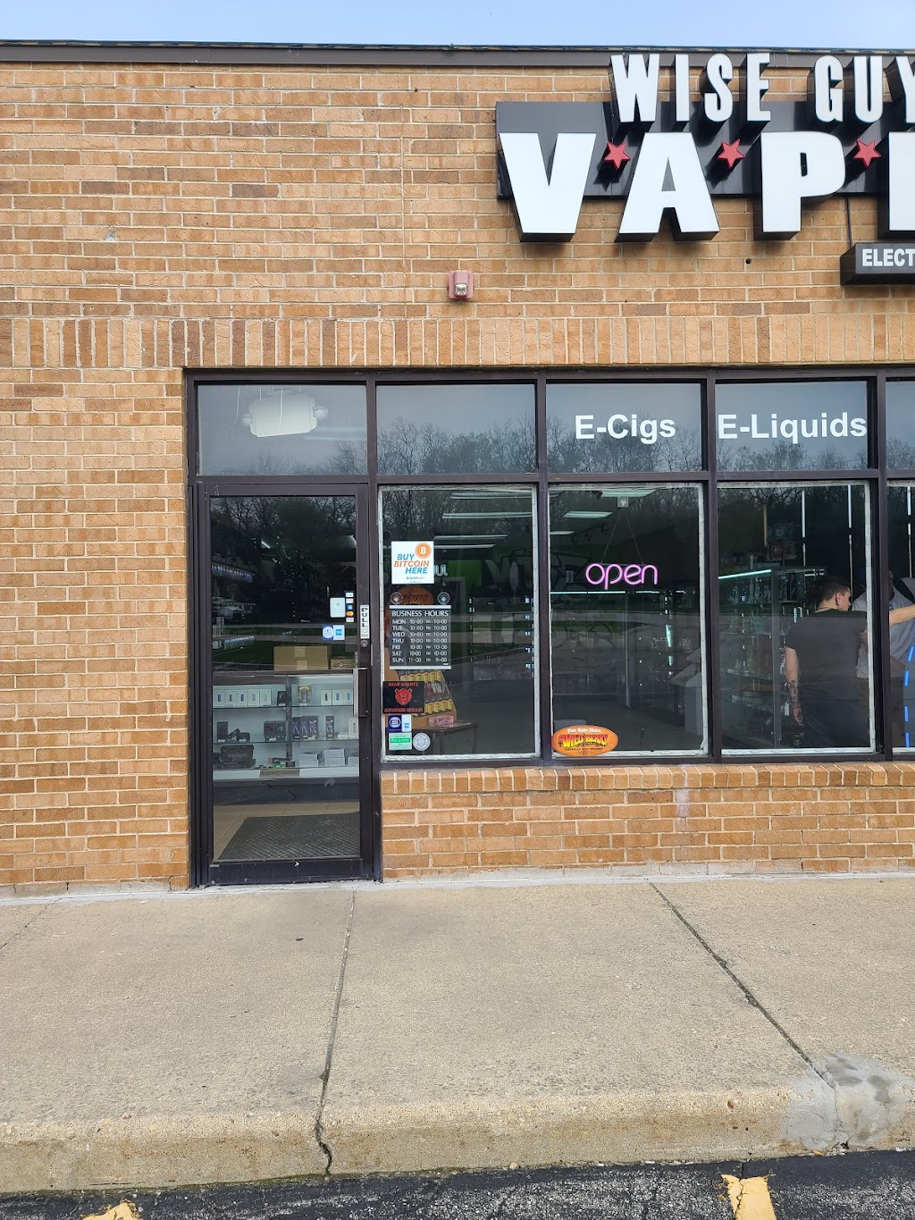 RockItCoin Bitcoin ATM | 1500 W Algonquin Rd, Palatine, IL 60067, USA | Phone: (888) 702-4826