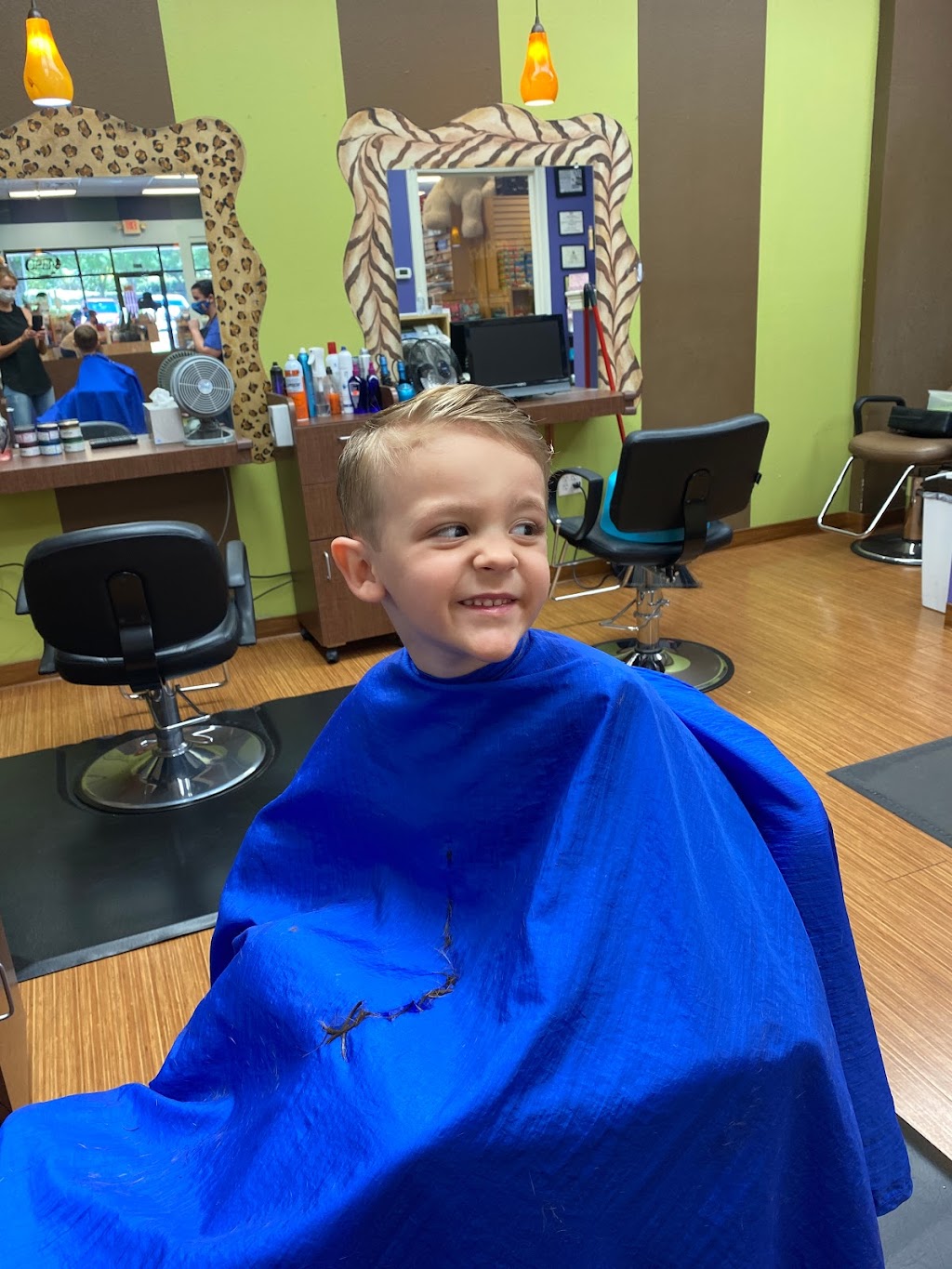 Kiddoos Kids Salons | 2585 MacArthur Blvd, Lewisville, TX 75067, USA | Phone: (972) 459-0900