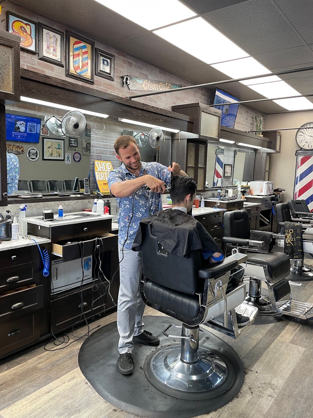 American Deluxe Barbershop | 727 W San Marcos Blvd, San Marcos, CA 92078, USA | Phone: (760) 290-3878