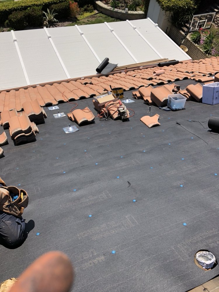 Estrada Roofs | 726 S Huron Dr, Santa Ana, CA 92704, USA | Phone: (714) 824-0332