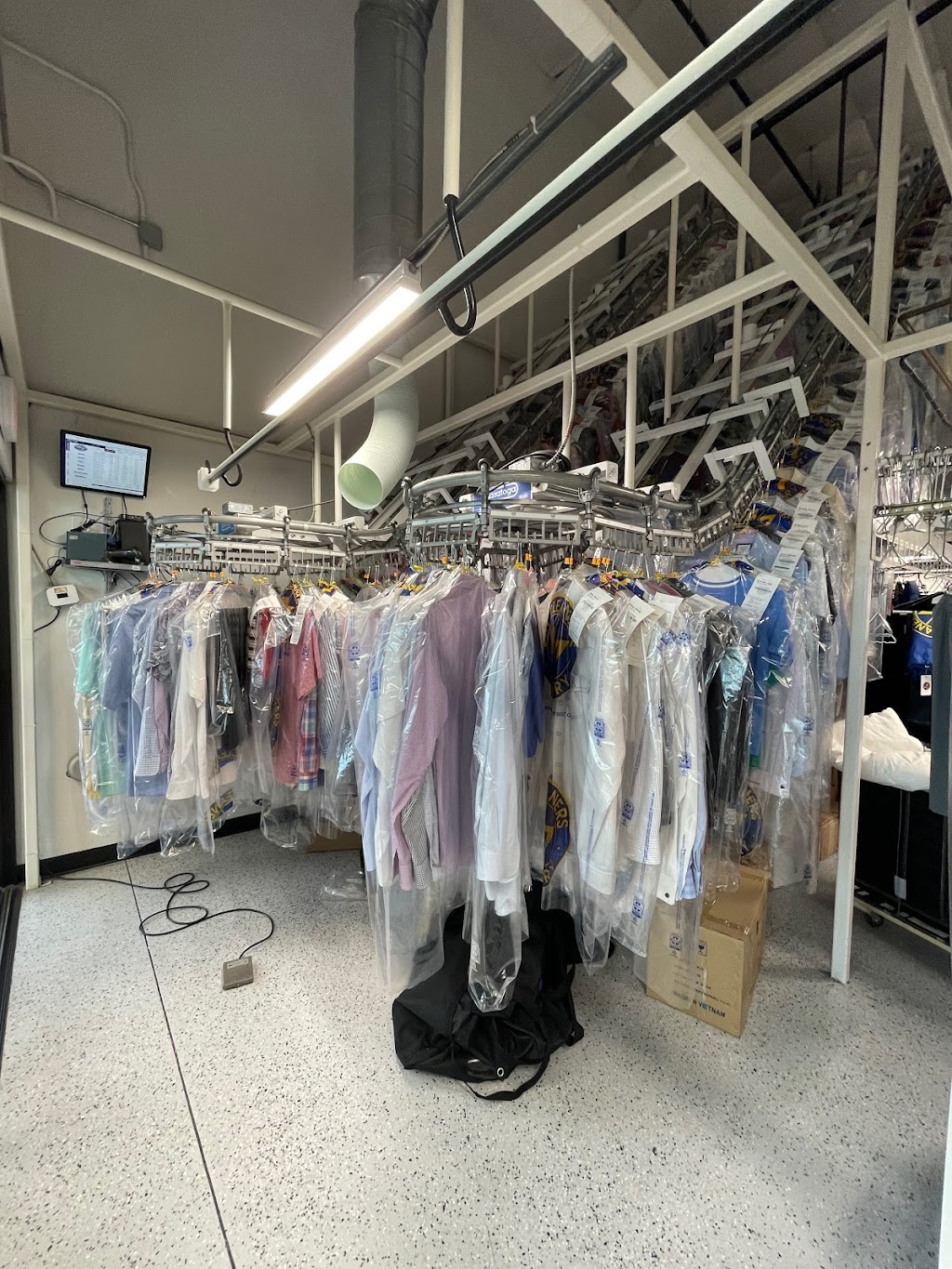 24/7 Dry Cleaners | 360 Stonebrook Pkwy #116, Frisco, TX 75036, USA | Phone: (972) 704-3150