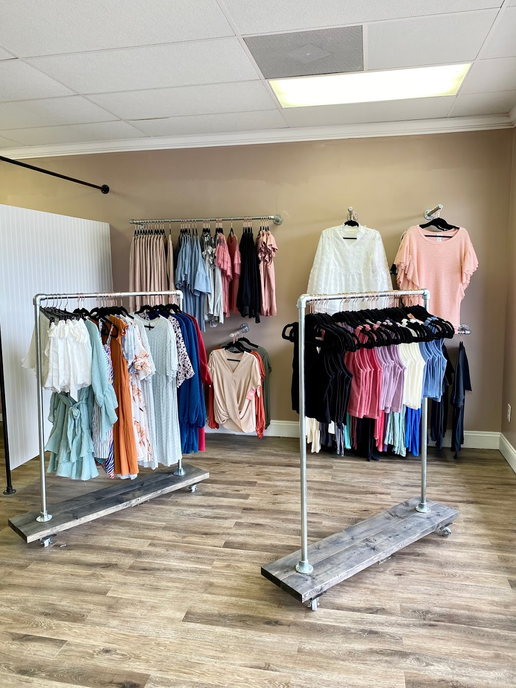 Short and Sassy Boutique | 474382 E State Rd 200, Fernandina Beach, FL 32034 | Phone: (904) 310-9750