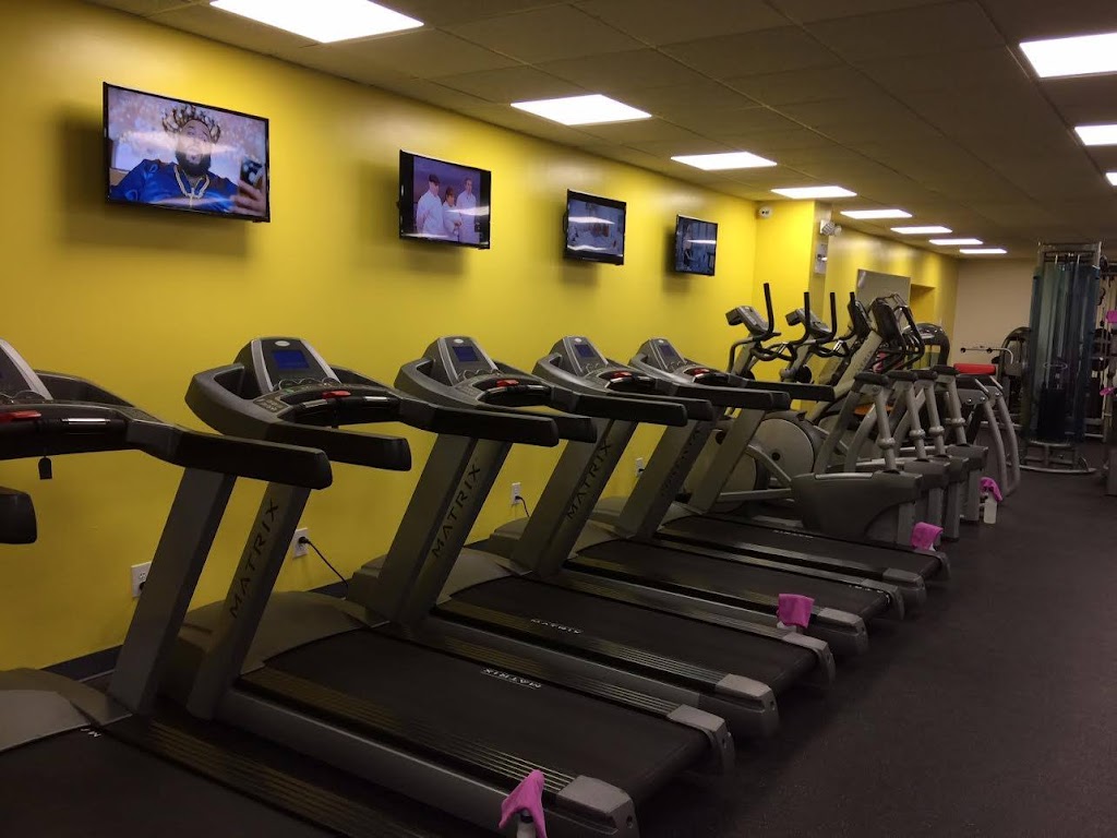 Hello Fitness | 214 W Line Ave, Ellwood City, PA 16117, USA | Phone: (724) 647-2232