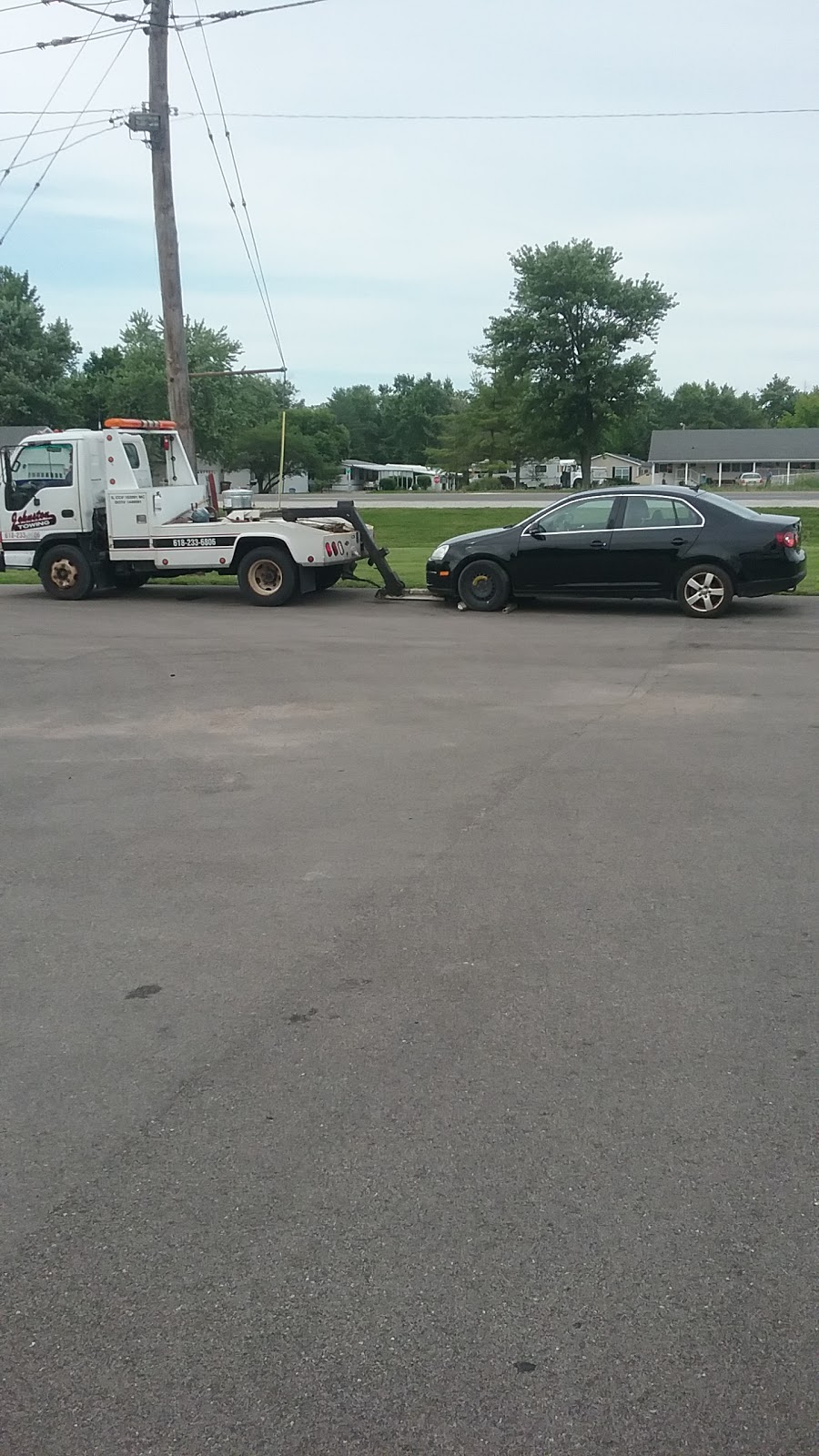 Johnston Towing | 2460 IL-161, Belleville, IL 62226, USA | Phone: (618) 233-6806