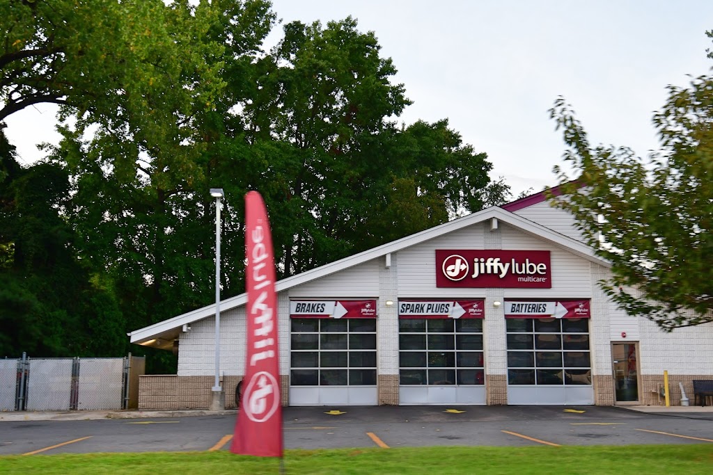 Jiffy Lube Oil Change and Multicare | 702 NJ-33, Mercerville, NJ 08619, USA | Phone: (609) 586-4596
