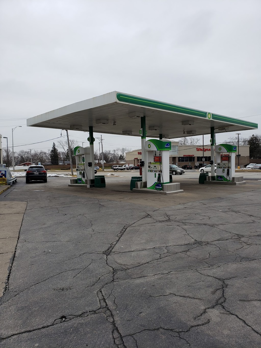 bp | 605 Dixie Hwy, Chicago Heights, IL 60411, USA | Phone: (708) 754-1642