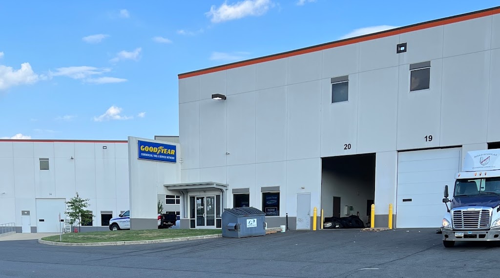 Wingfoot Commercial Tire Systems | 2101 Green Ln, Levittown, PA 19057, USA | Phone: (215) 945-7790