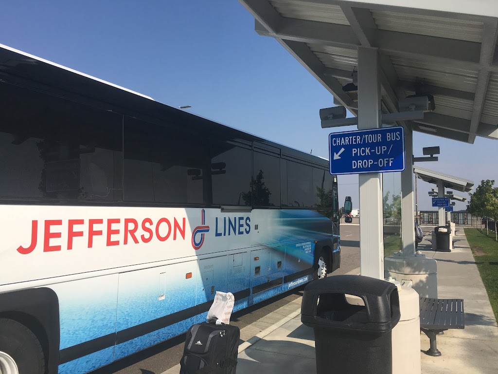 Jefferson Lines Bus Stop | Bloomington, MN 55425, USA | Phone: (800) 451-5333