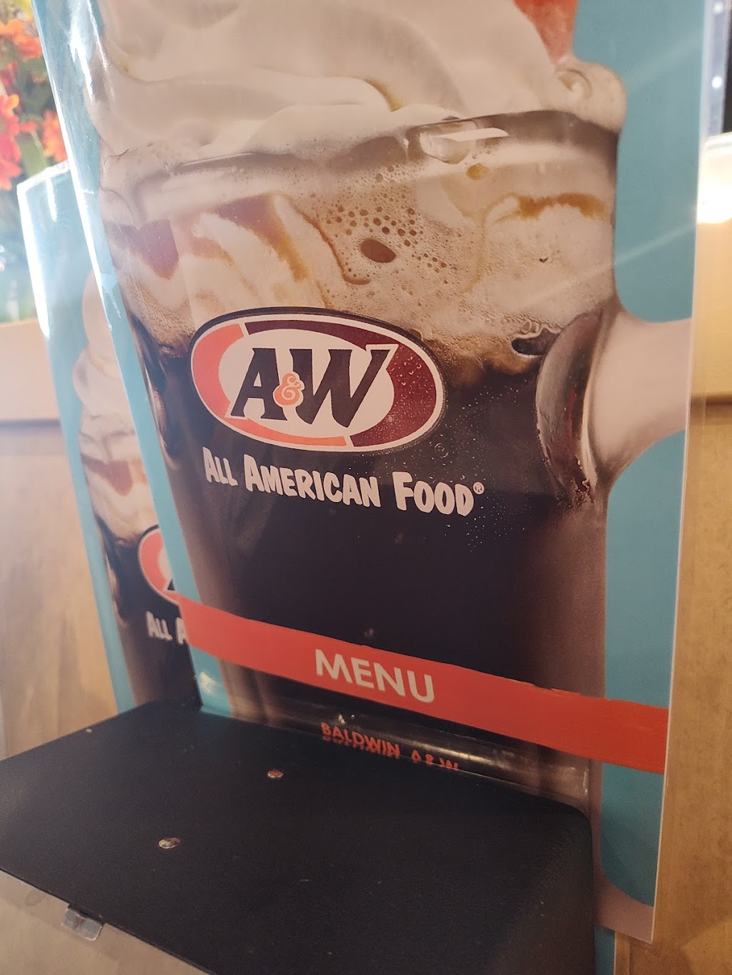 A&W Restaurant | 1035 Bergslien St, Baldwin, WI 54002, USA | Phone: (715) 684-2134