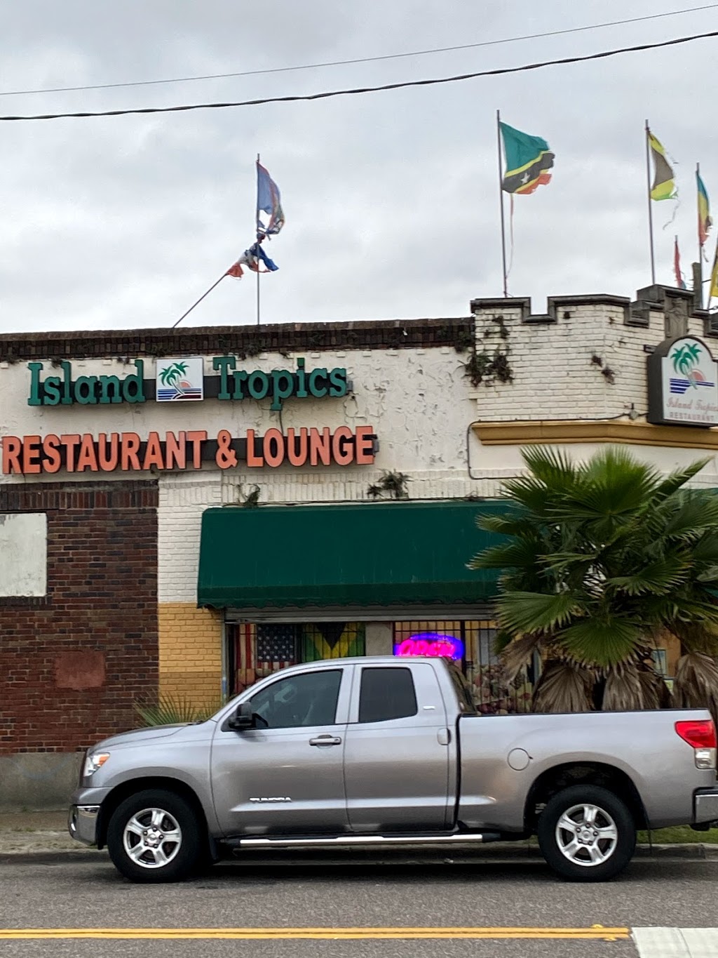 Island Tropics Restaurant | 2527 N Main St, Jacksonville, FL 32206, USA | Phone: (904) 355-9050