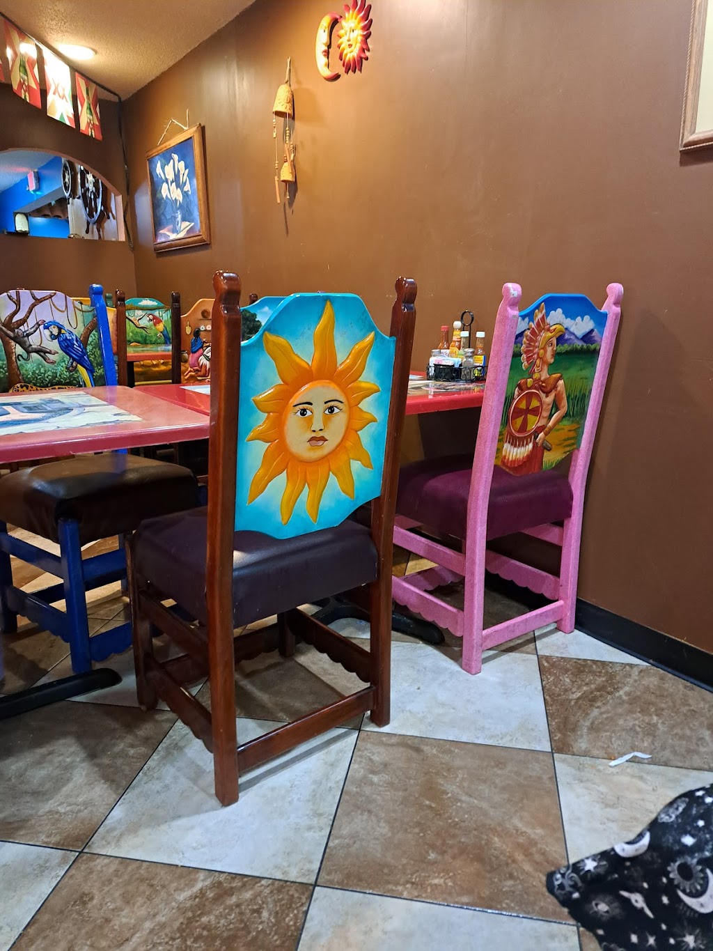 La Cascada Mexican Restaurant | 212 W Main St, Gas City, IN 46933, USA | Phone: (765) 573-4831