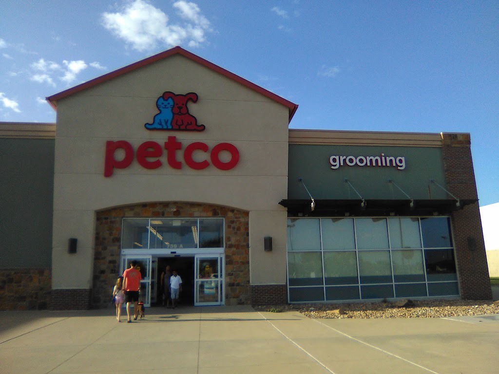 Petco | 739 State Hwy 71, Bastrop, TX 78602, USA | Phone: (512) 321-5800