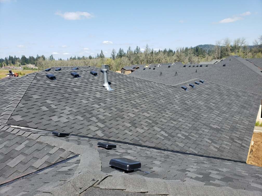 MRC Roofing LLC | 12417 NE 72nd St, Vancouver, WA 98682, USA | Phone: (360) 773-0187