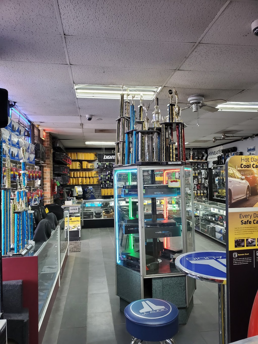 Car Sounds Inc | 5216 Rufe Snow Dr, North Richland Hills, TX 76180, USA | Phone: (817) 849-1070