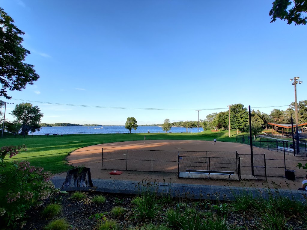 Excelsior Public Beach | 2 1st St, Excelsior, MN 55331, USA | Phone: (952) 474-5233