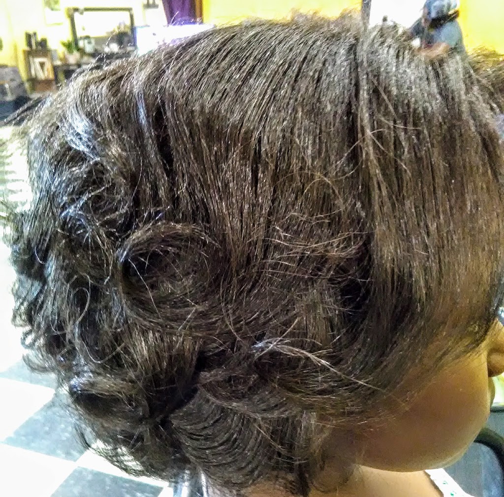 Just 4 Girls Salon | 568 Fayetteville Rd SE, Atlanta, GA 30316, USA | Phone: (678) 927-0554