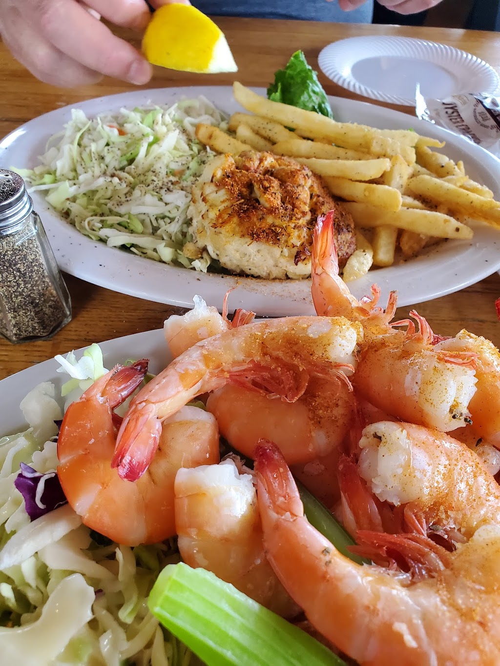 Dockside Seafood & Fishing Center | 3311 Shore Dr, Virginia Beach, VA 23451, USA | Phone: (757) 481-4545