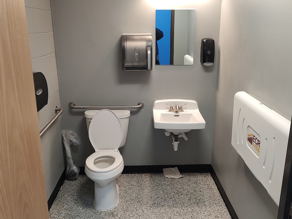 Express Laundry Center | 614 N Main St, El Dorado, KS 67042, USA | Phone: (316) 435-5004