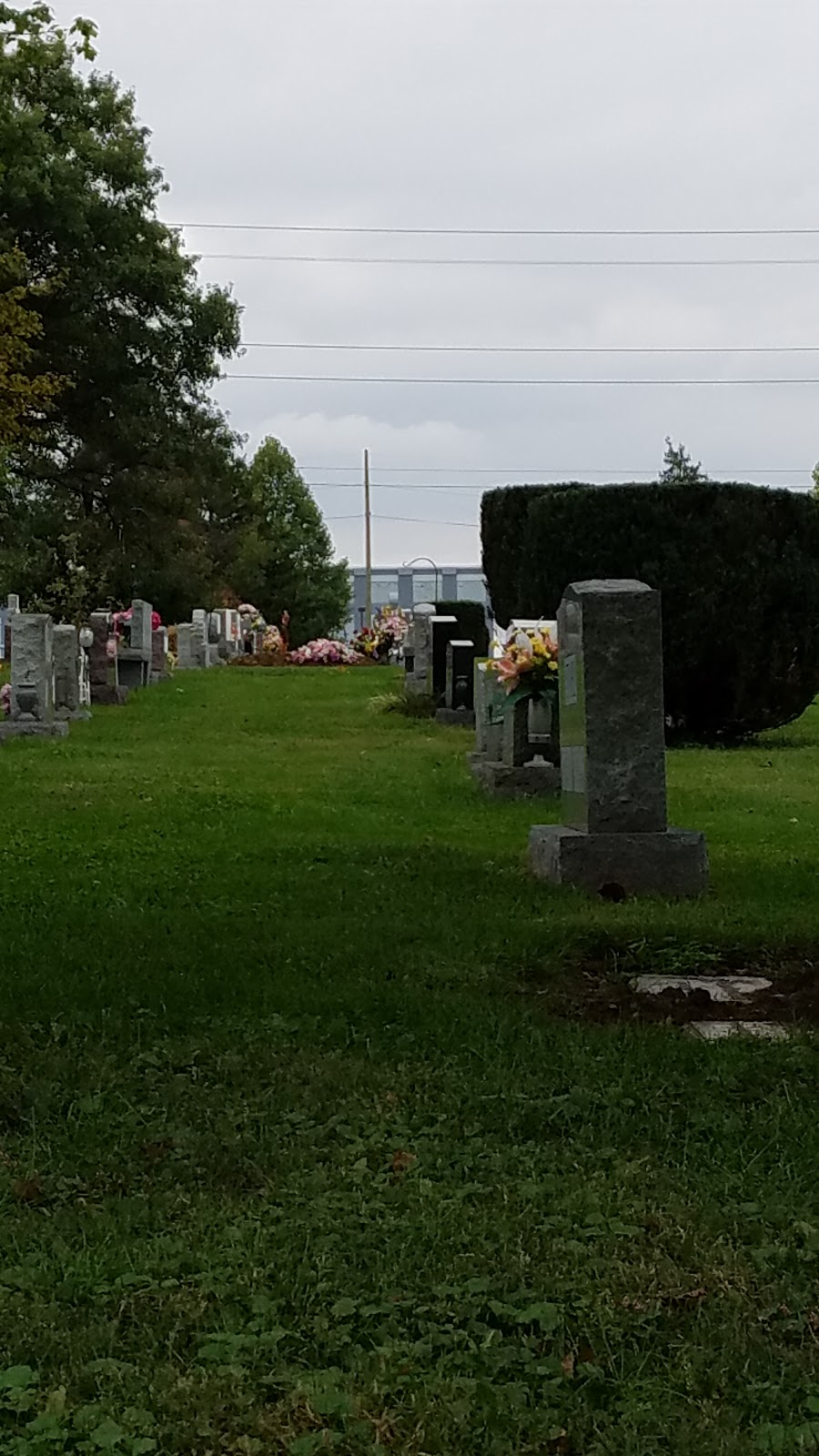 Brookside Cemetery | 6425 West Chester Rd, West Chester Township, OH 45069 | Phone: (513) 777-8765