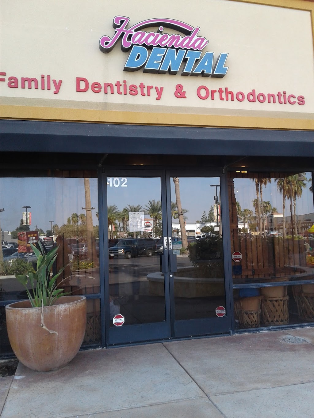 Hacienda Dental | 1507 Panama Ln Suite 102, Bakersfield, CA 93307, USA | Phone: (661) 398-5555