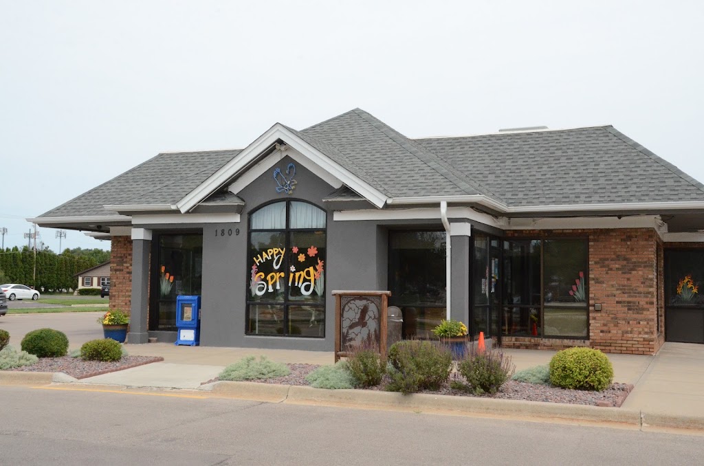 Eagle Inn Family Restaurant | 1809 Center Ave, Janesville, WI 53546, USA | Phone: (608) 373-9687