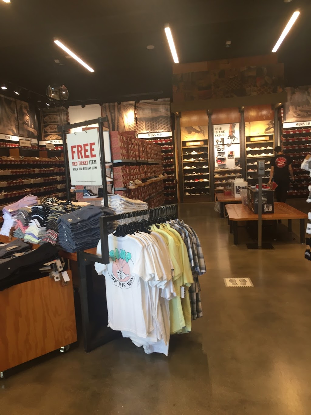 Vans | 1155 Buck Creek Rd Suite 212, Simpsonville, KY 40067, USA | Phone: (502) 722-5681