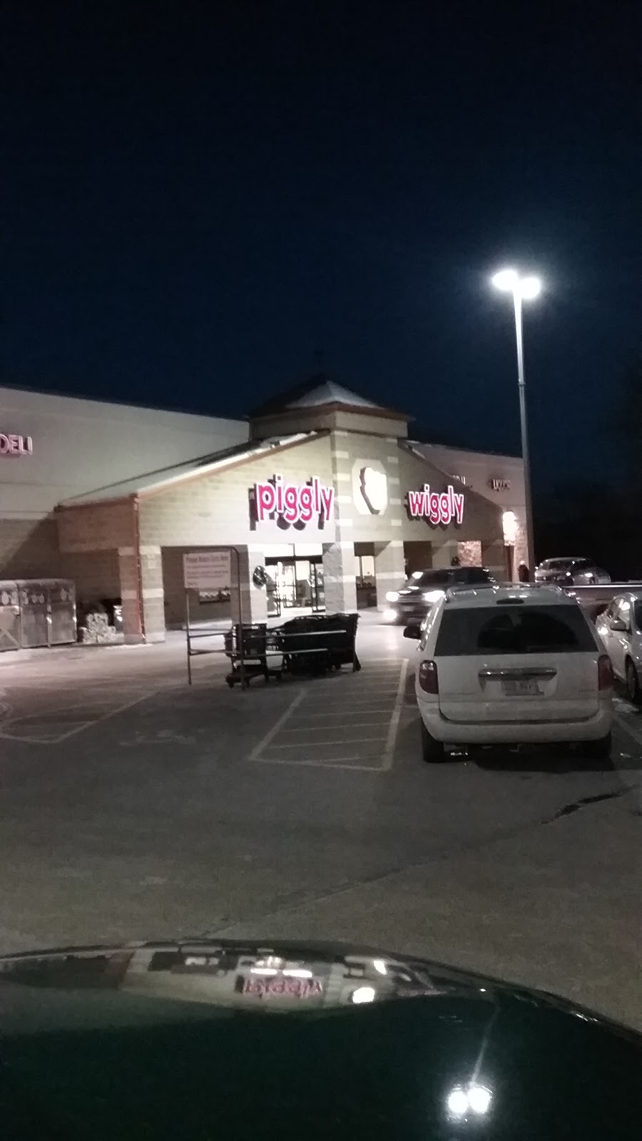 Geidels Piggly Wiggly | 940 Fond Du Lac Ave, Kewaskum, WI 53040, USA | Phone: (262) 626-1778