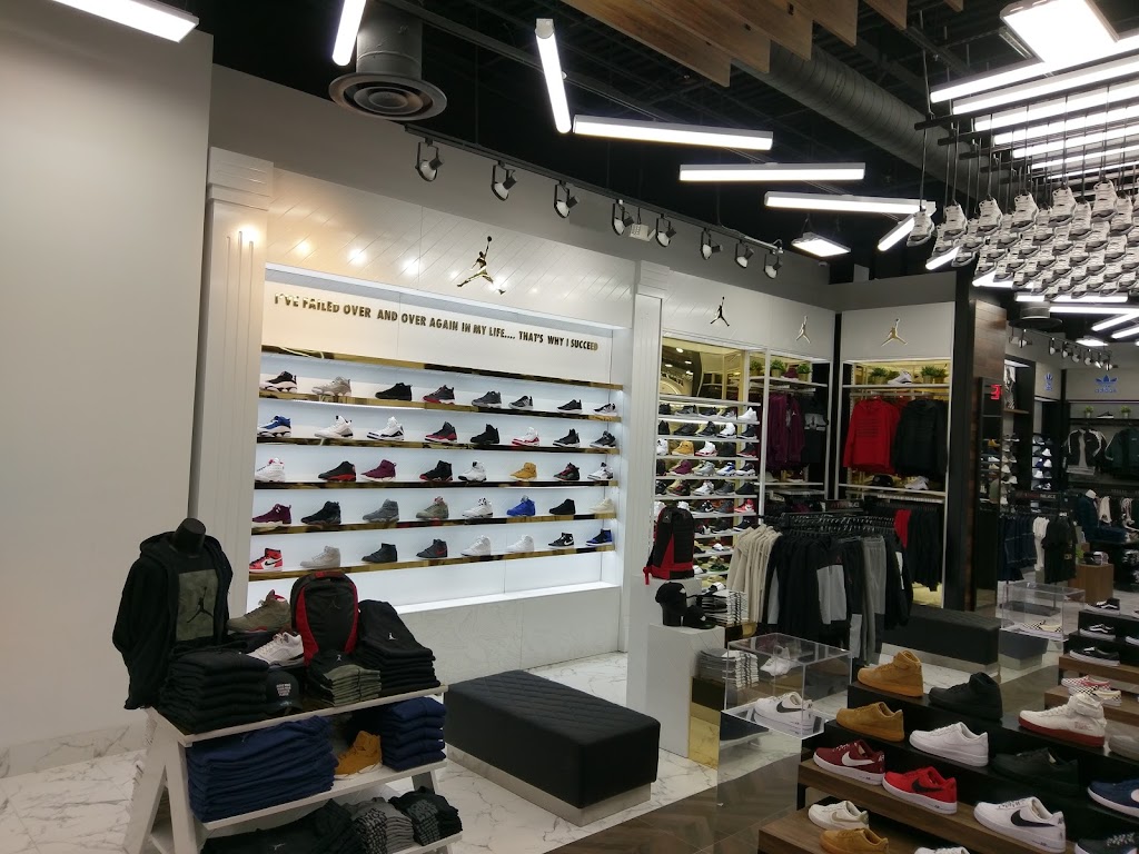 Shoe Palace | 2013 Stoneridge Mall Rd Suite 3F.48, Pleasanton, CA 94588, USA | Phone: (925) 368-1210