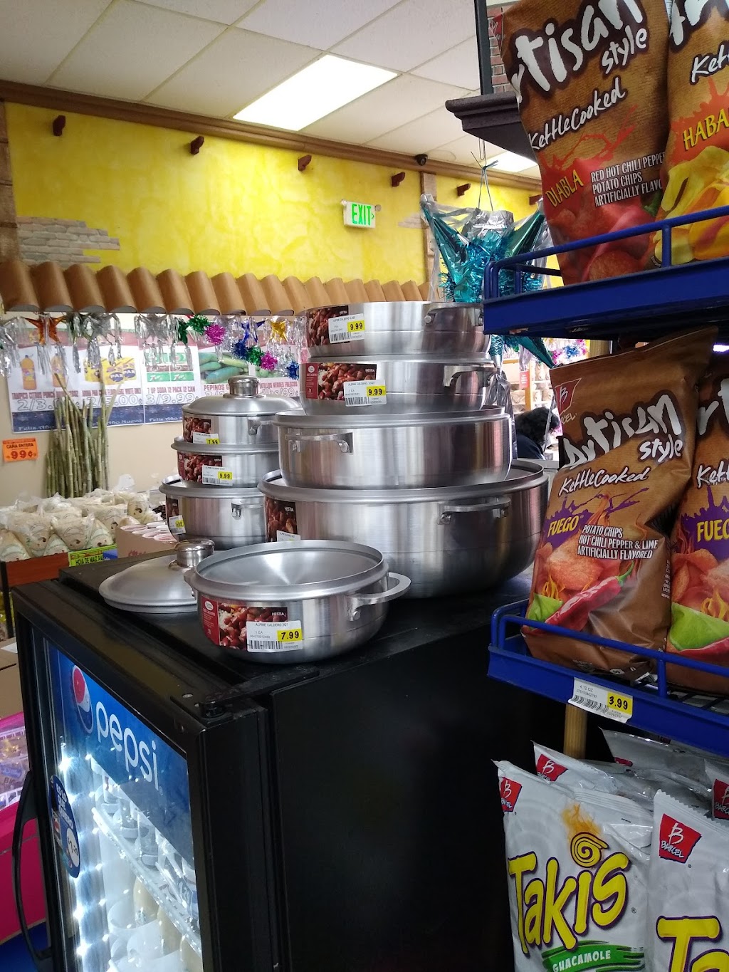 Mi Pueblo Market | 125 Knox Ct, Denver, CO 80219, USA | Phone: (303) 253-7640