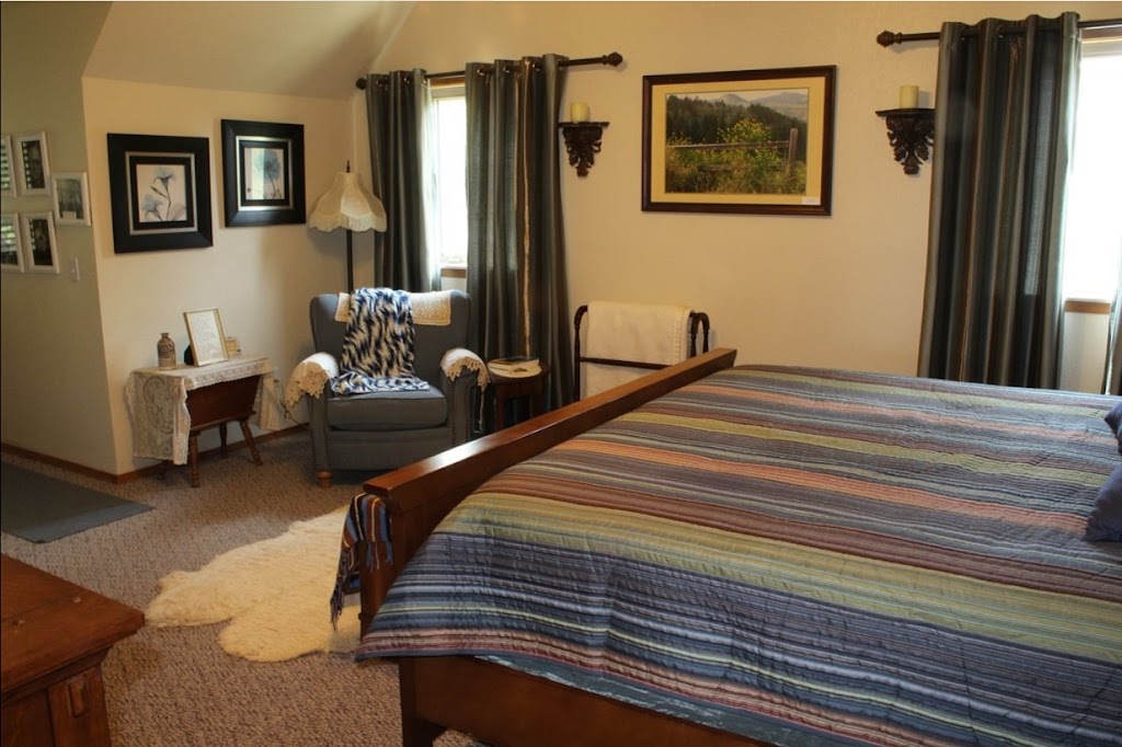 Prowd House Bed & Breakfast | 304 Rocky Springs Rd, Wimberley, TX 78676, USA | Phone: (512) 847-1900