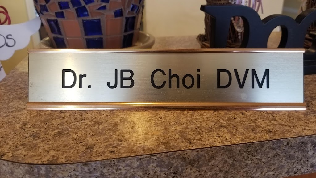 JB Choi Dvm - Bellflower Pet Hospital & Hotel | 10326 Artesia Blvd, Bellflower, CA 90706, USA | Phone: (562) 925-5300