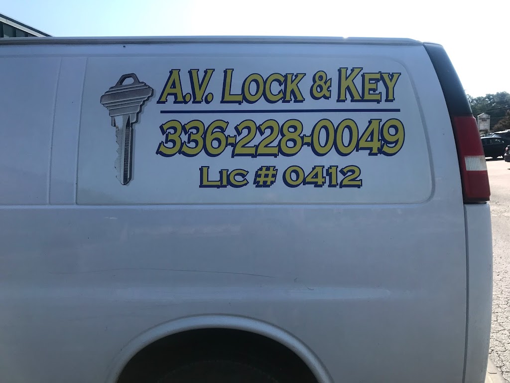 A V Lock & Key | 2461 Corporation Pkwy #c, Burlington, NC 27215, USA | Phone: (336) 228-3838