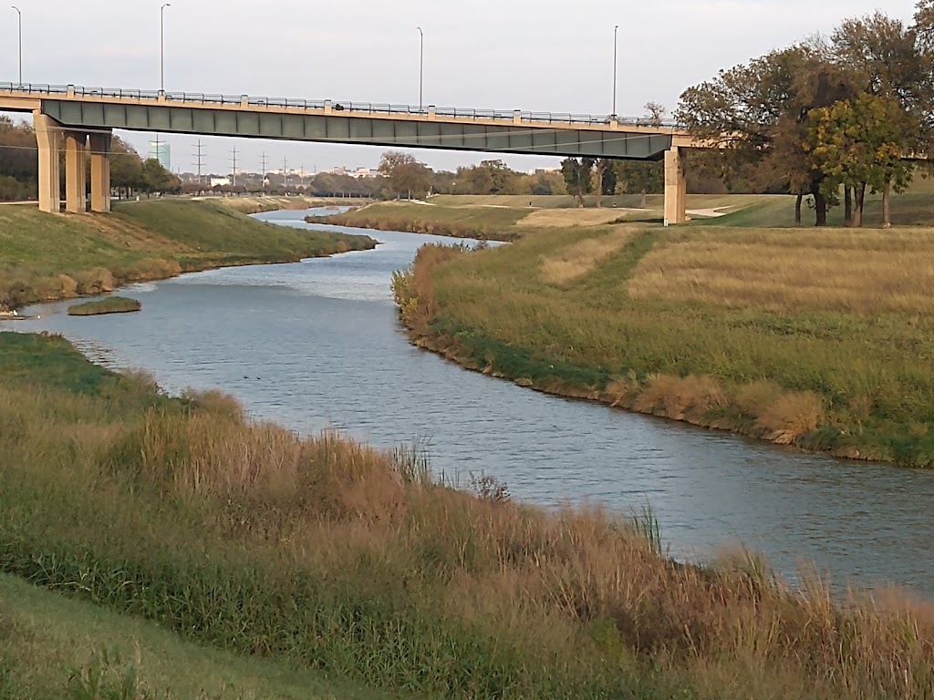 Trinity Trails River Park Trailhead | 3100 Bryant Irvin Rd, Fort Worth, TX 76109, USA | Phone: (817) 335-2491