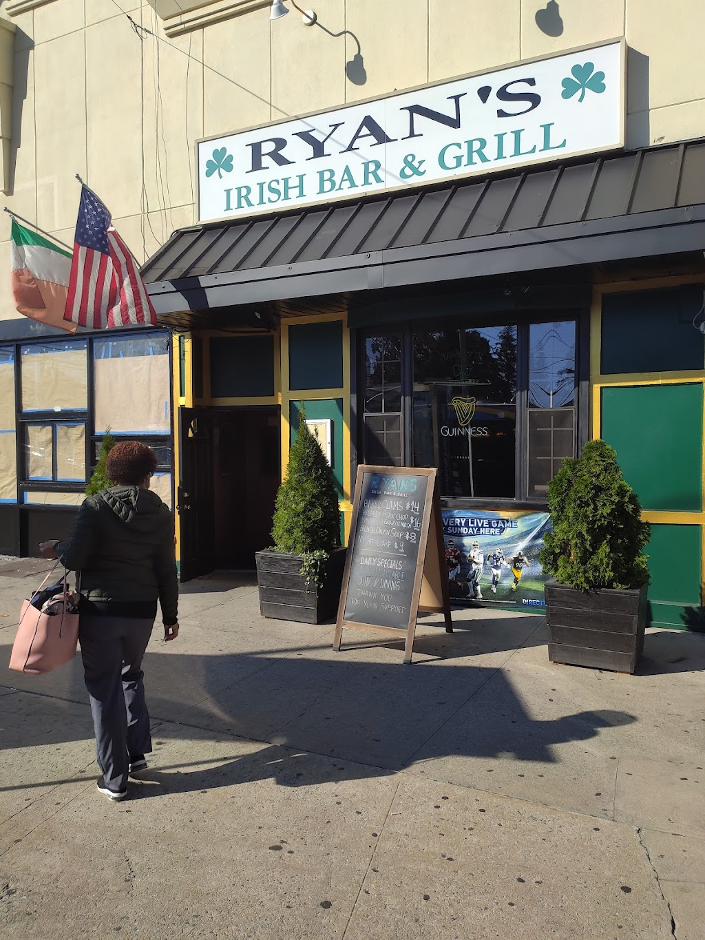 RYANS BAR & GRILL | 224 07 Union Tpke, Queens, NY 11364, USA | Phone: (718) 465-9040